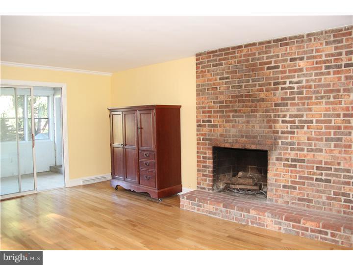 138 Heyburn Road Chadds Ford, PA 19317 - Photo 9 of 24 Fireplace