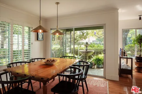 $1,275,000 | 1201 South Orange Grove Boulevard, Pasadena, CA 91105