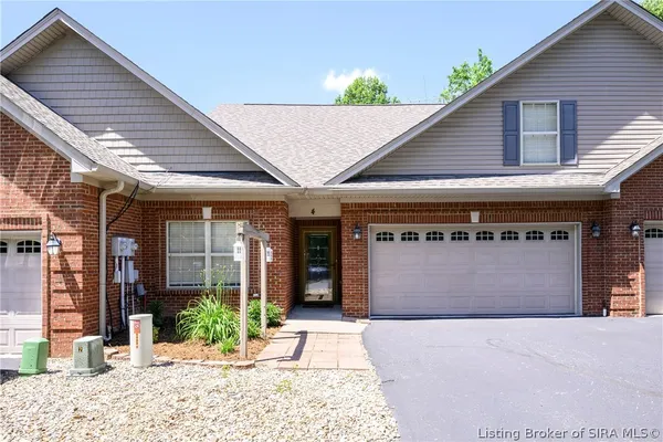 $269,900 | 620 West Utica Street, Unit 4, Sellersburg, IN 47172