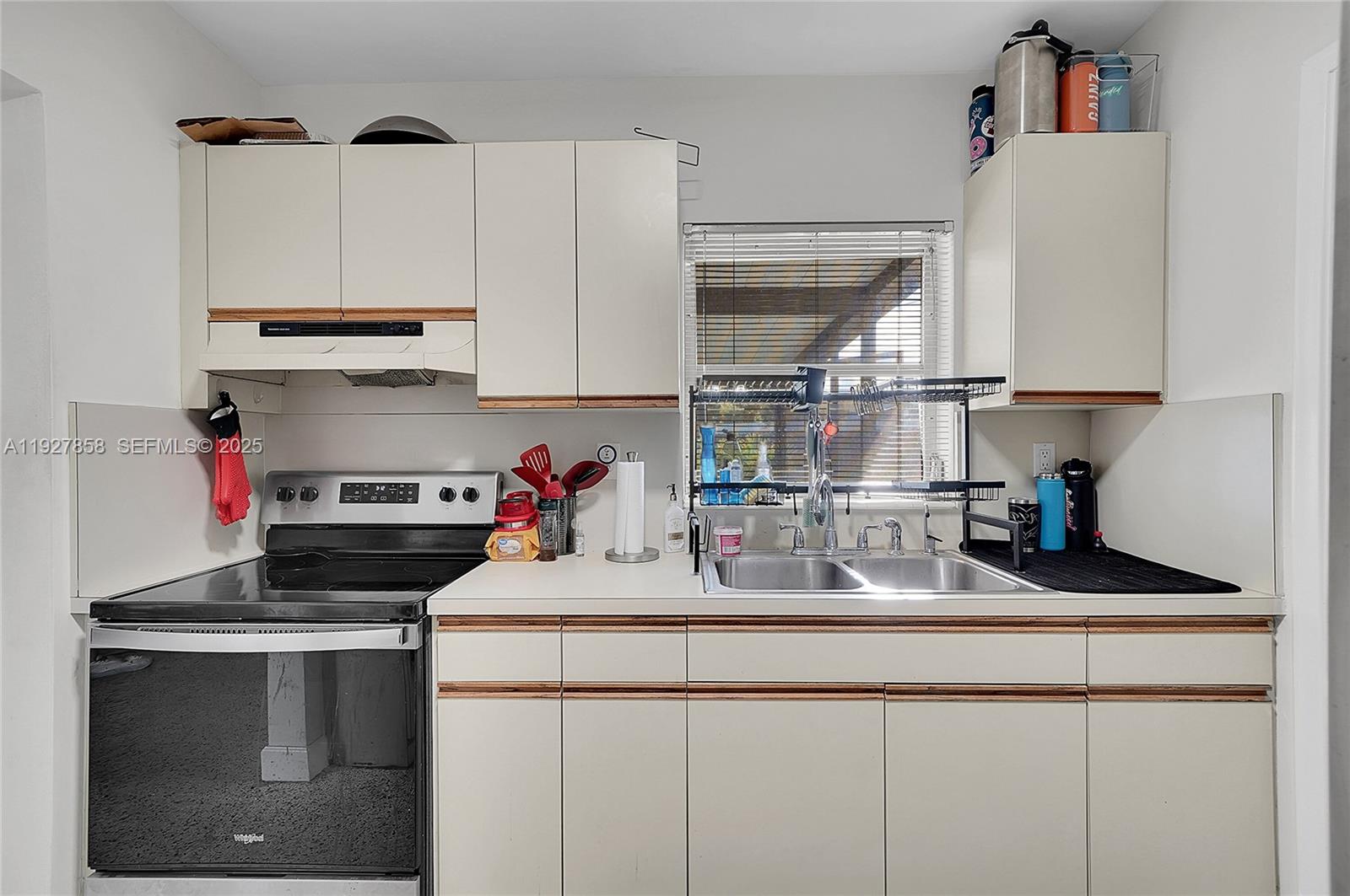 10340 Southwest 157th Street Miami, FL 33157 - Photo 12 of 44