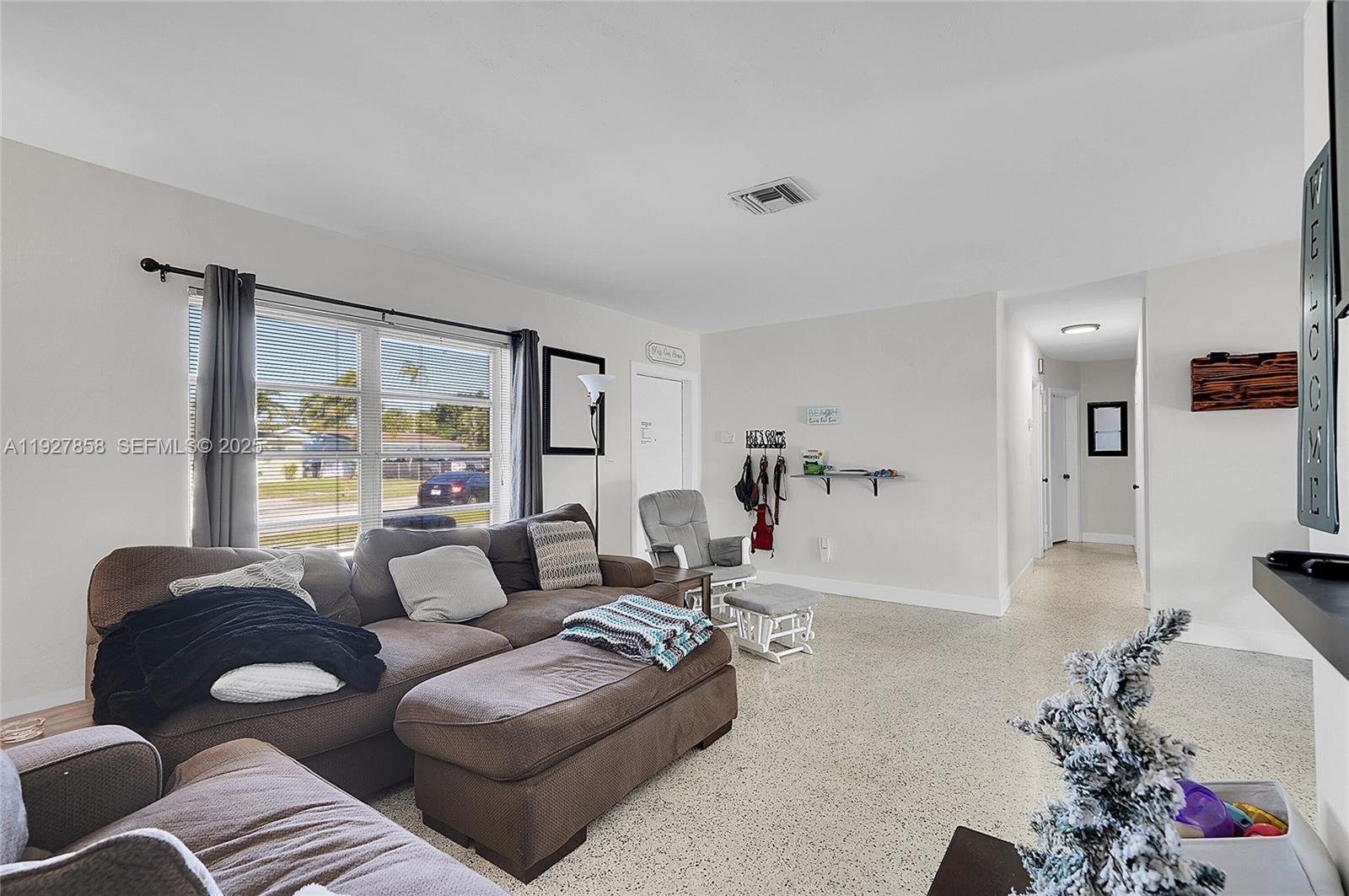 10340 Southwest 157th Street Miami, FL 33157 - Photo 6 of 44