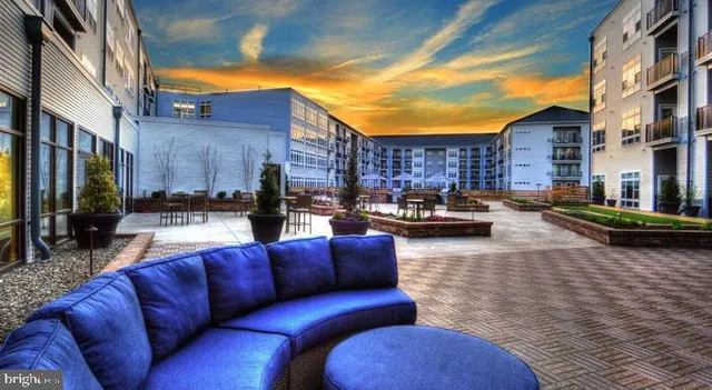 $1,960 | 131 Bridge Street, Unit 1B22329, Phoenixville, PA 19460