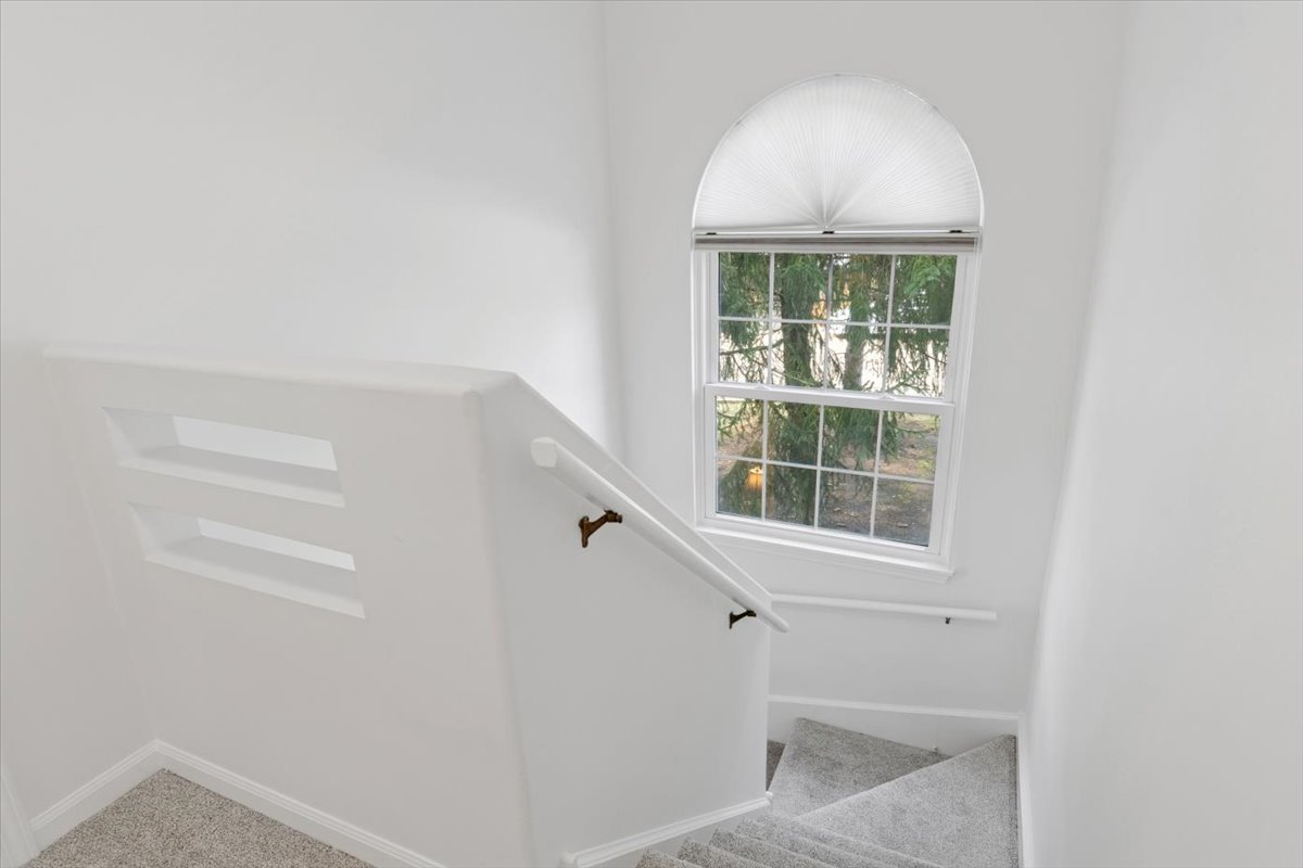 305 Cane Garden Circle, Unit 305 Aurora, IL 60504 - Photo 6 of 20 a view of hallway with window and front door