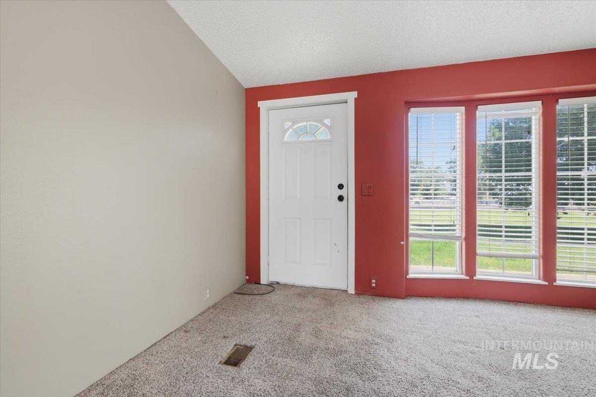 3065 Pioneer Road Homedale, ID 83628 - Photo 6 of 36
