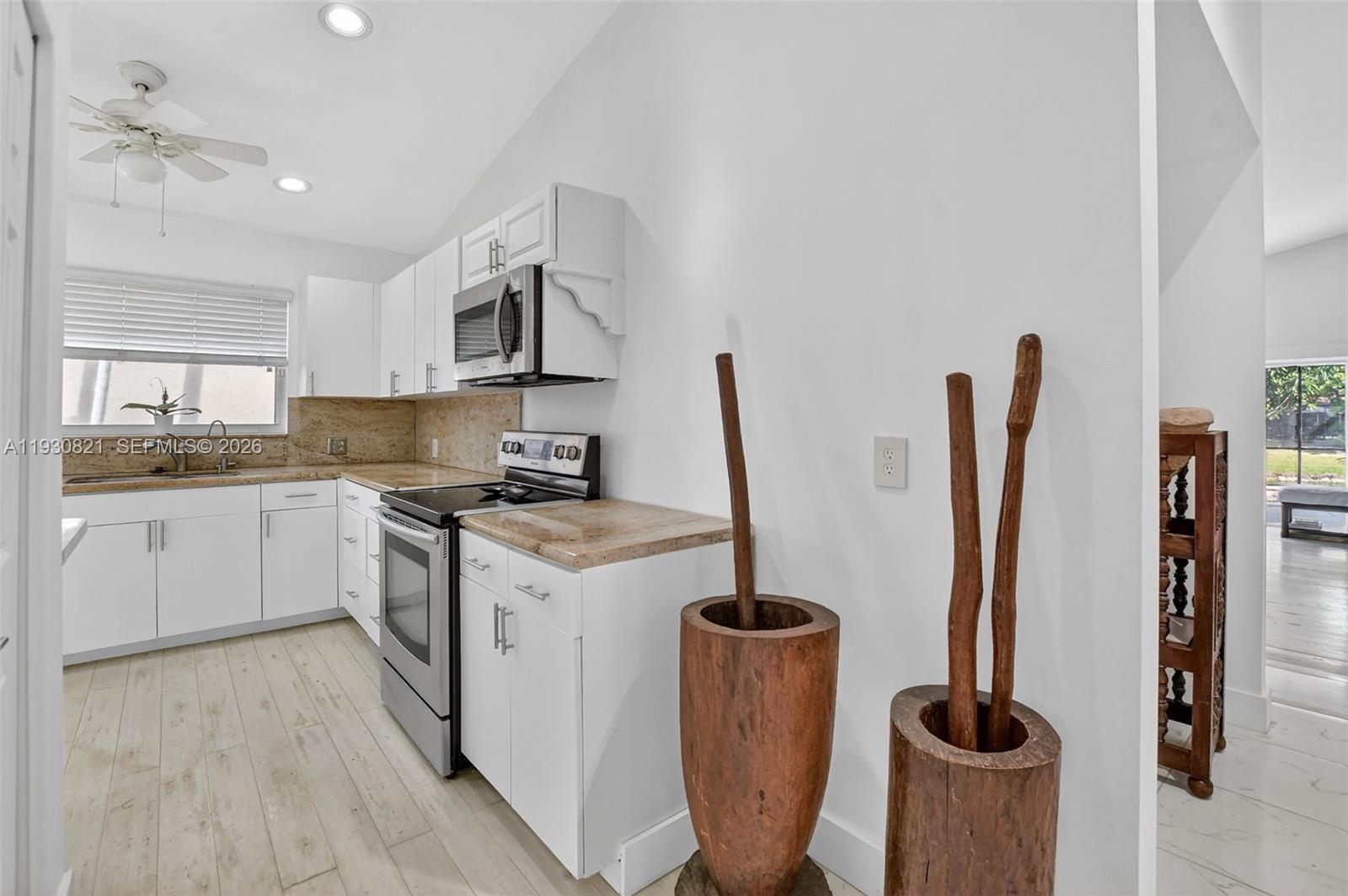 8091 Nadmar Avenue Boca Raton, FL 33434 - Photo 9 of 37 Gallery Image 9