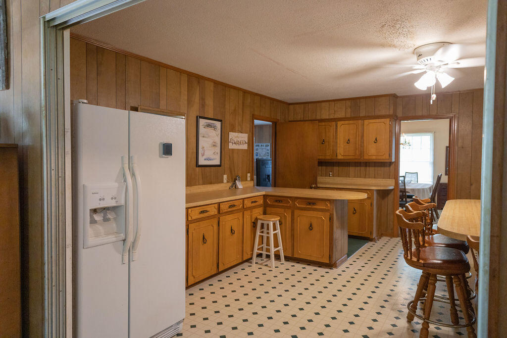21956 Low Country Highway Ruffin, SC 29475 - Photo 19 of 35 3T6A2728