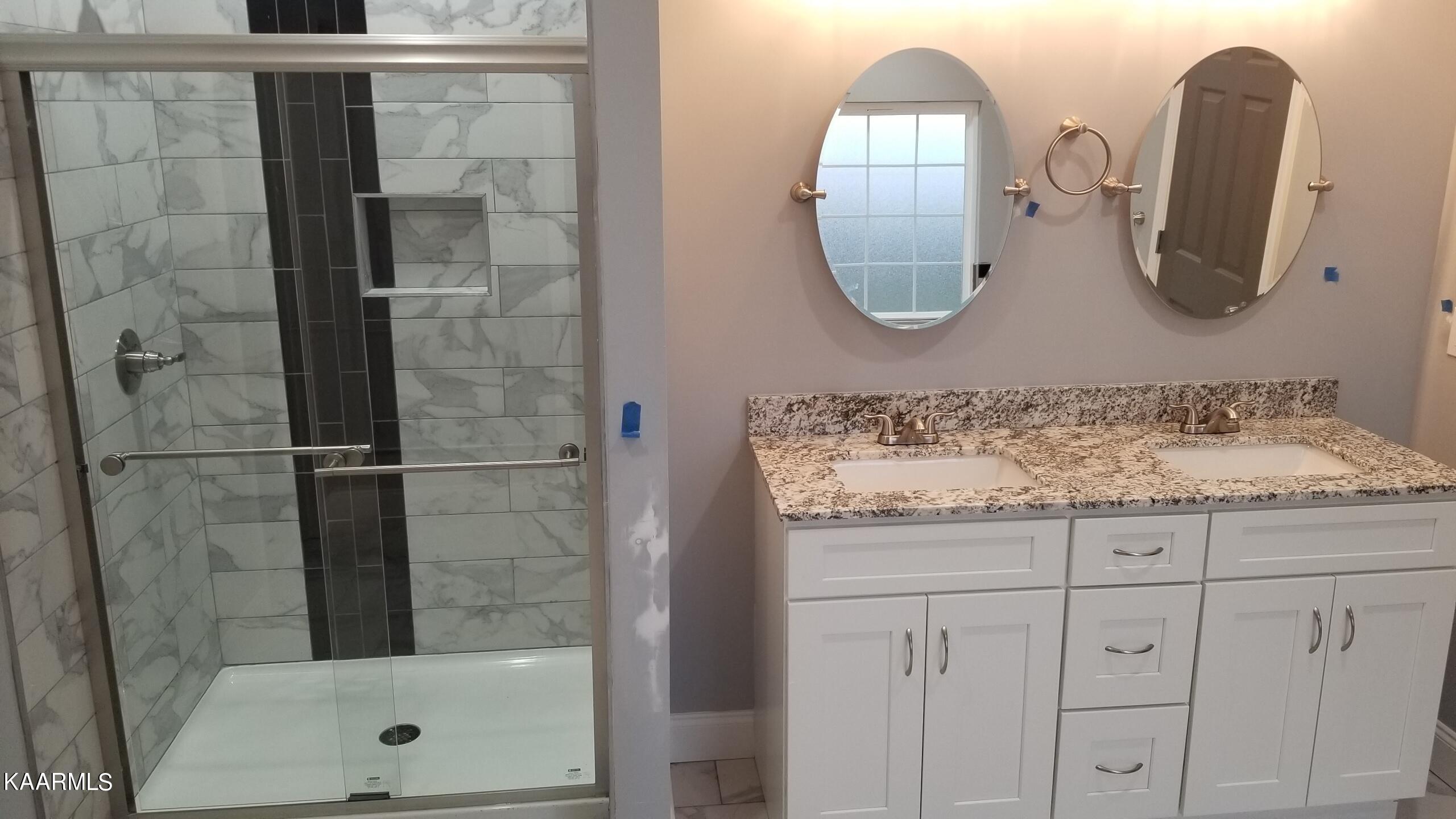 5324 Golden Eagle Lane Corryton, TN 37721 - Photo 11 of 17 20220116_152803