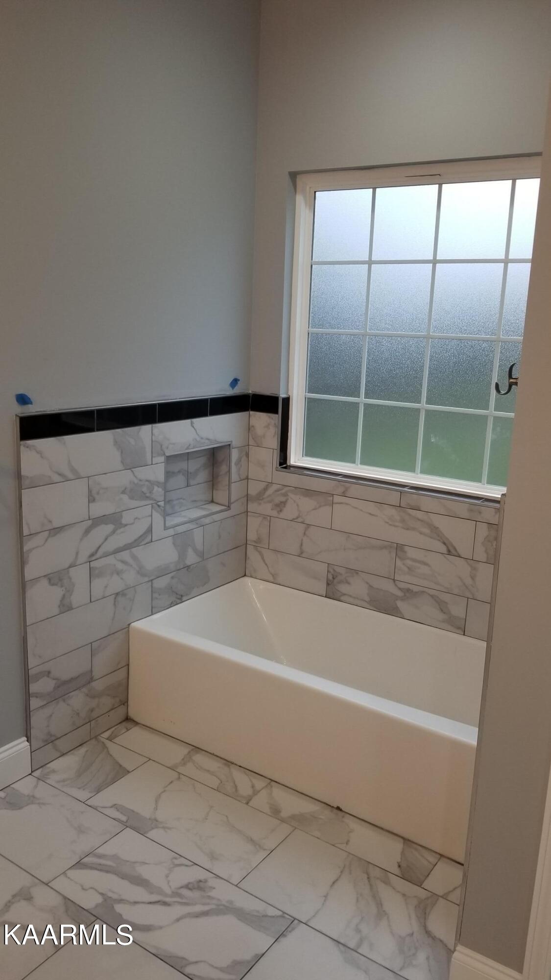 5324 Golden Eagle Lane Corryton, TN 37721 - Photo 12 of 17 20220116_152827