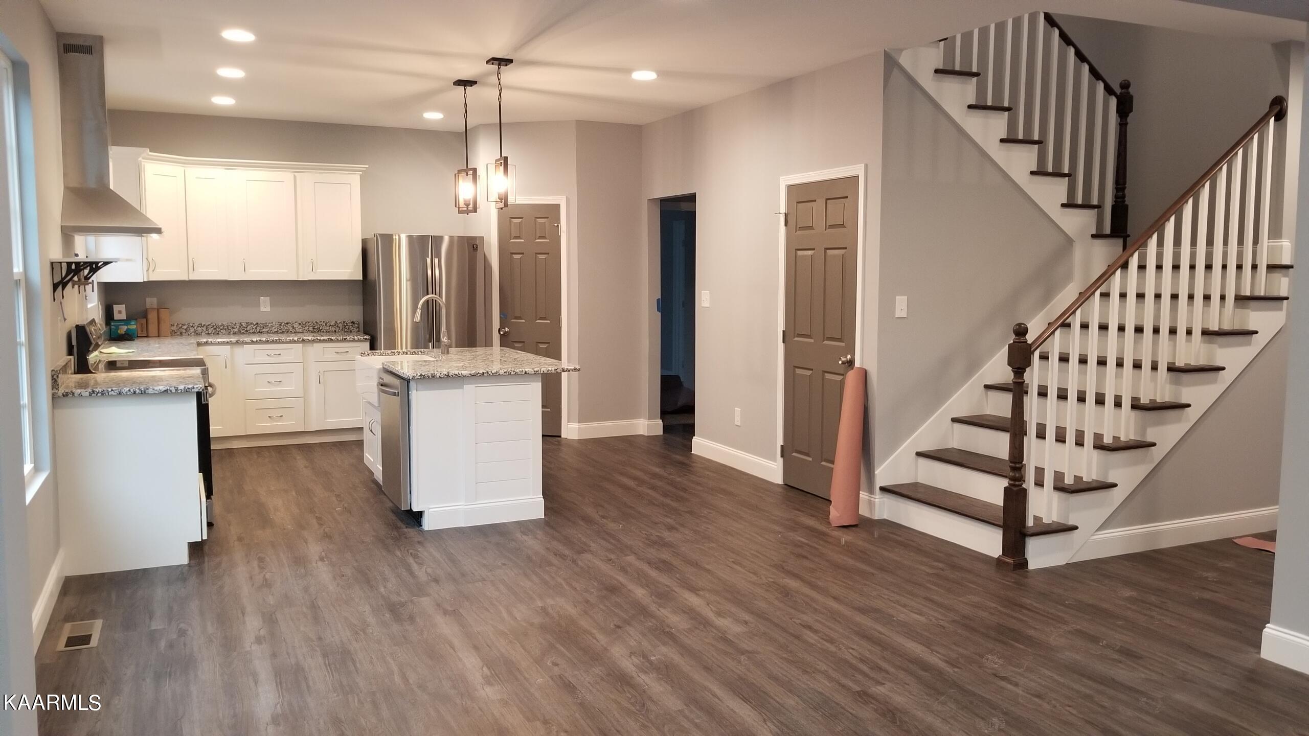 5324 Golden Eagle Lane Corryton, TN 37721 - Photo 8 of 17 20220116_152636