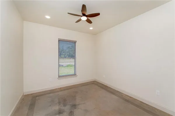 $325,000 | 21278 Weinberger Road, Ponchatoula, LA 70454