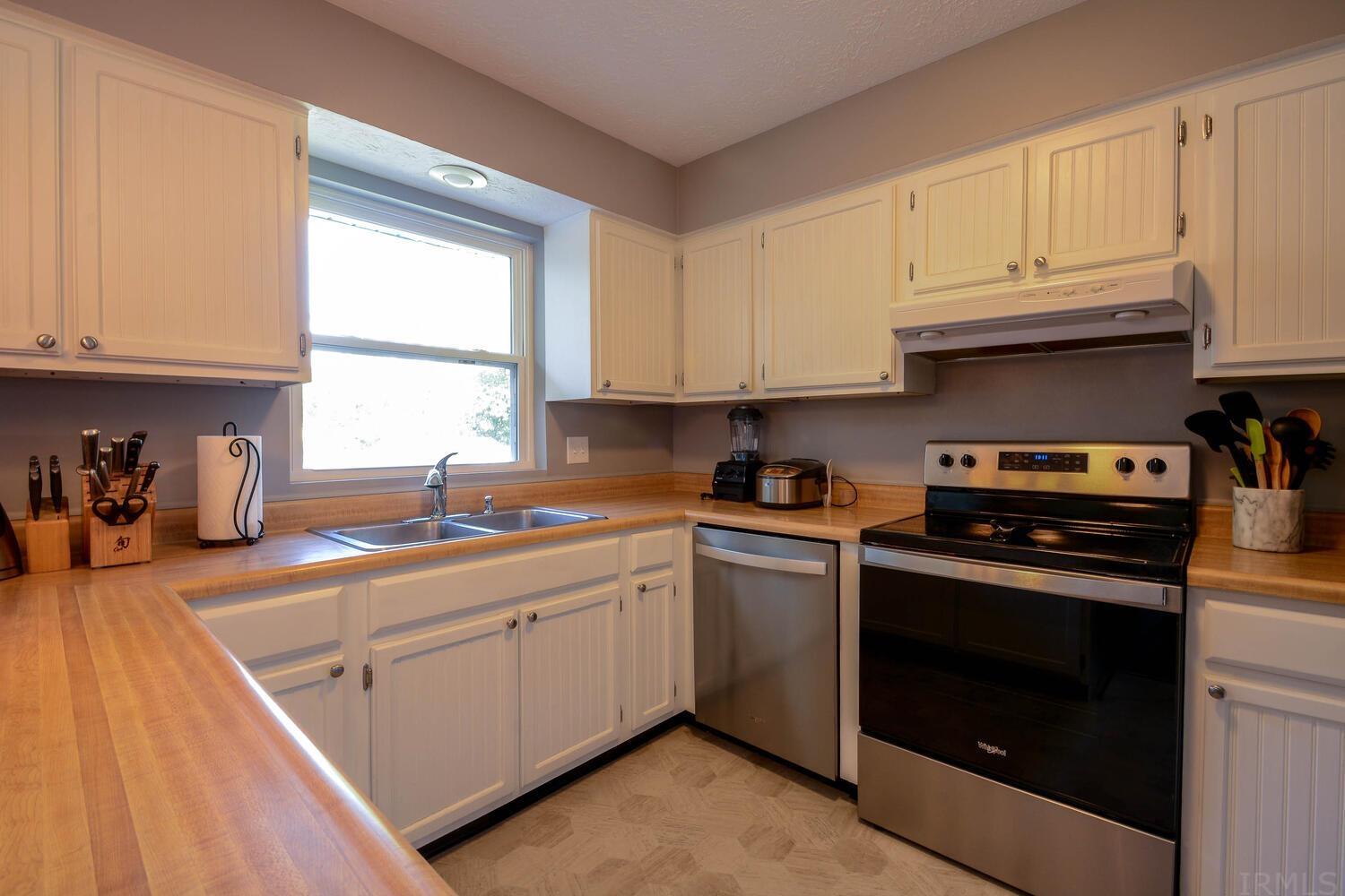 1410 South Smith Road Bloomington, IN 47401 - Photo 10 of 36