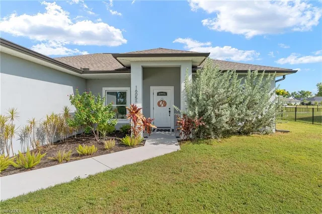 $350,000 | 16056 Dinal Drive, Punta Gorda, FL 33955