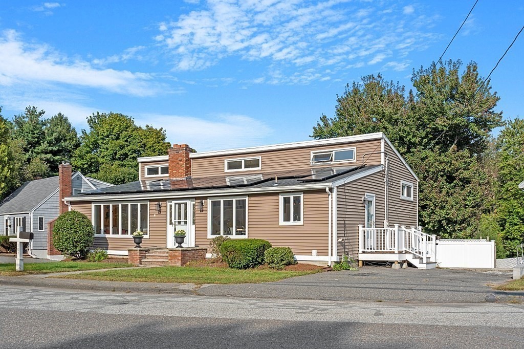 107 Edgemere Road Lynn, MA 01904 - Photo 1 of 42 Gallery Image 1