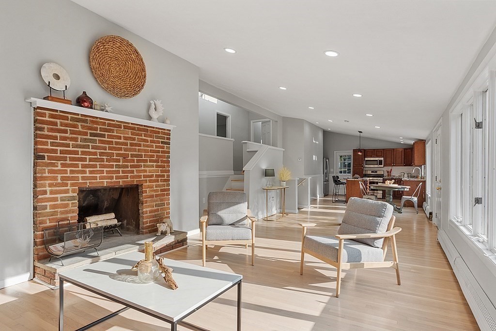 107 Edgemere Road Lynn, MA 01904 - Photo 2 of 42 Gallery Image 2
