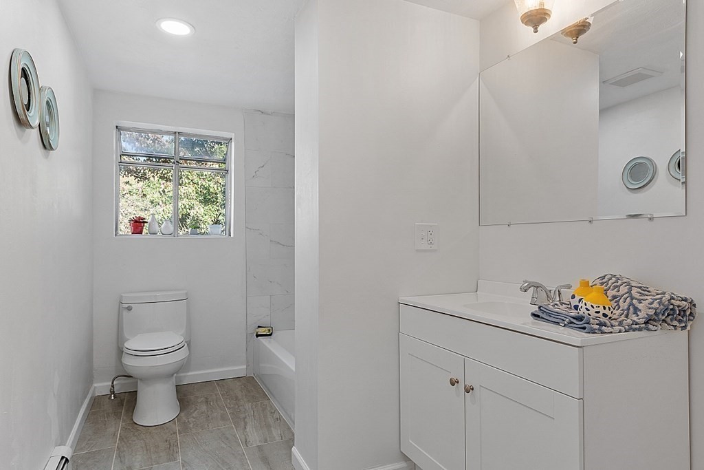 107 Edgemere Road Lynn, MA 01904 - Photo 33 of 42 Gallery Image 33