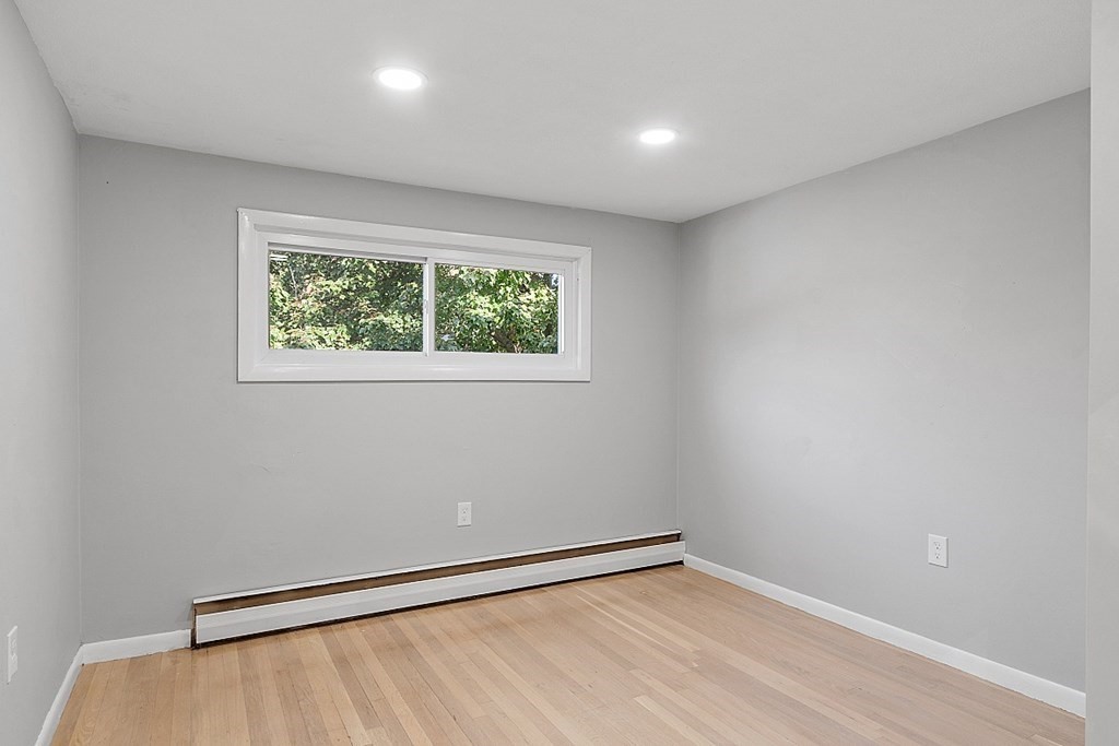 107 Edgemere Road Lynn, MA 01904 - Photo 40 of 42 Gallery Image 40