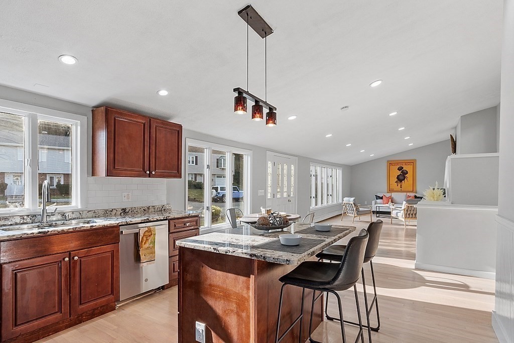 107 Edgemere Road Lynn, MA 01904 - Photo 7 of 42 Gallery Image 7