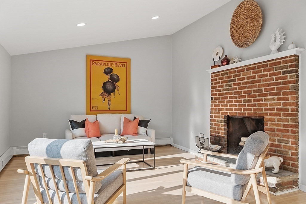 107 Edgemere Road Lynn, MA 01904 - Photo 8 of 42 Gallery Image 8