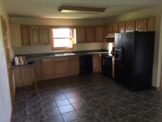 1365 Bacchus Road Tazewell, TN 37879 - Photo 7 of 21 IMG_1058
