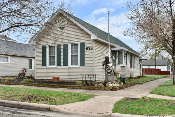 $184,900 | 528 Chatfield Street, Winona, MN 55987