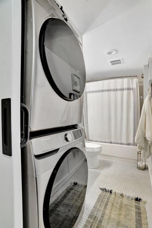 4160 Inverrary Drive, Unit 402 Lauderhill, FL 33319 - Photo 20 of 24 a utility room with dryer and washer