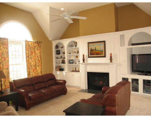 25 Smith Road Hopkinton, MA 01748 - Photo 7 of 30 Gallery Image 7