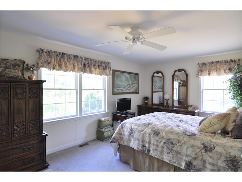 243 Dearborn Road Greenland, NH 03840 - Photo 14 of 18 Gallery Image 14