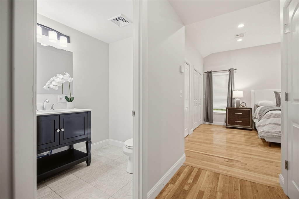 31 Harrow Road Norwood, MA 02062 - Photo 19 of 42 Gallery Image 19