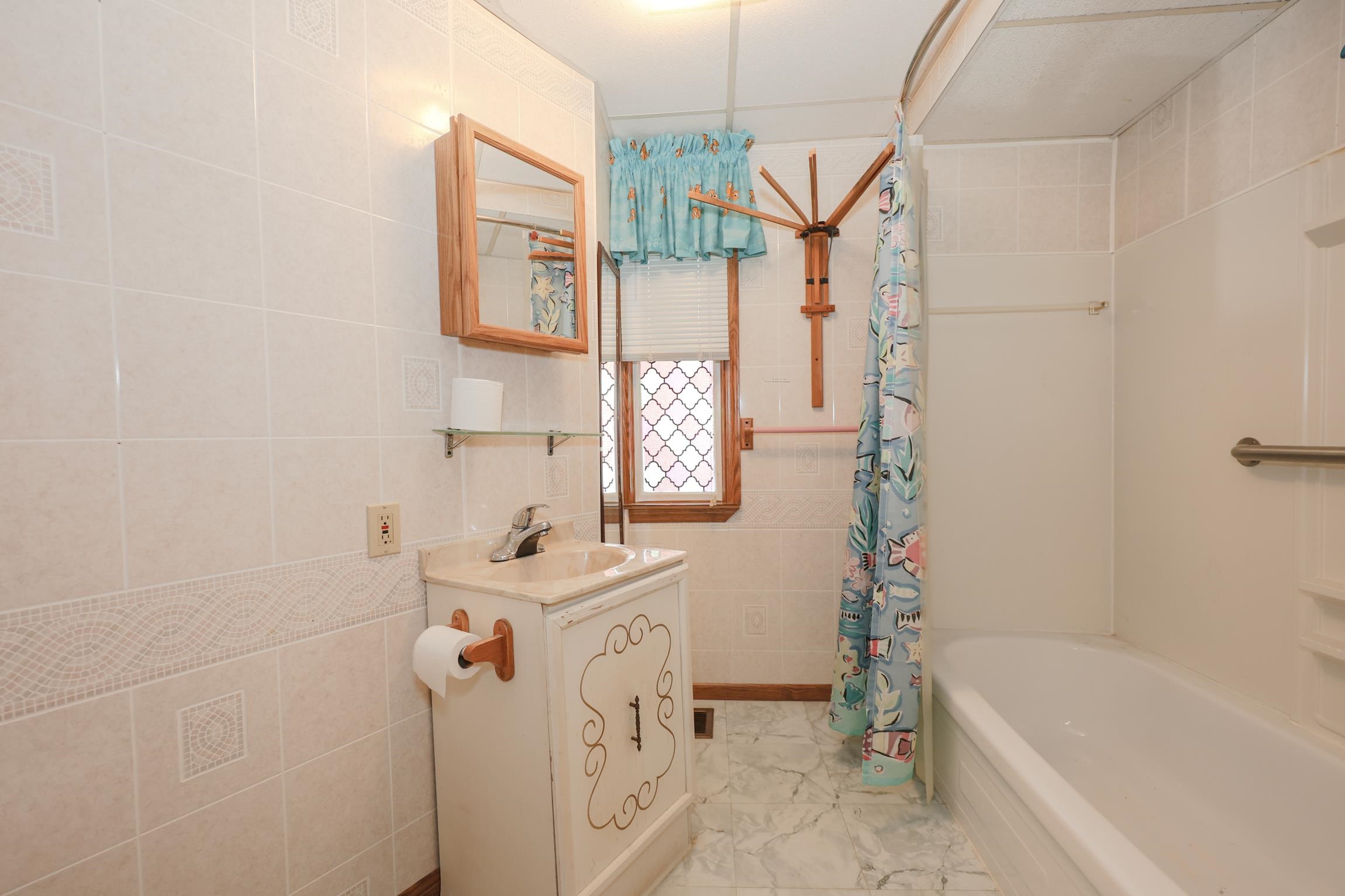 169 Bow Street Manchester, NH 03103 - Photo 14 of 44
