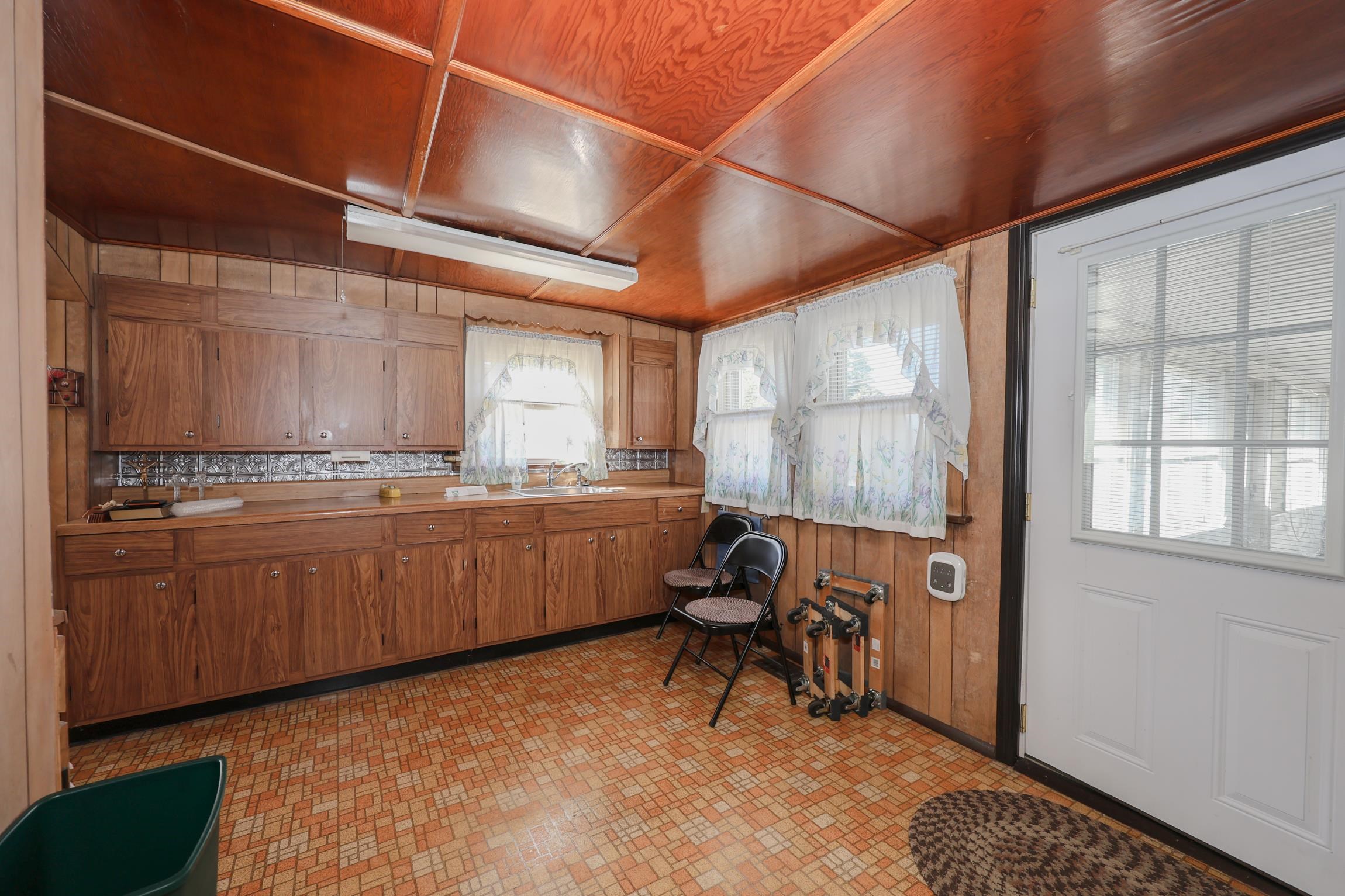 169 Bow Street Manchester, NH 03103 - Photo 40 of 44