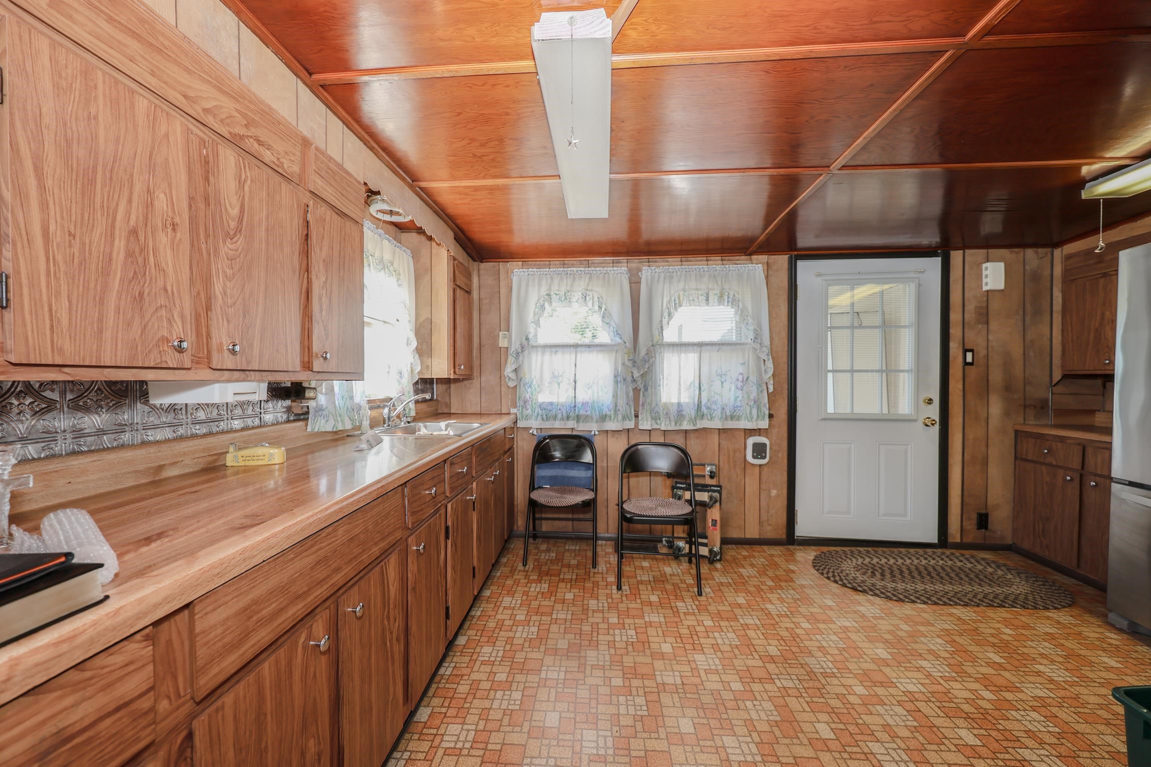 169 Bow Street Manchester, NH 03103 - Photo 41 of 44