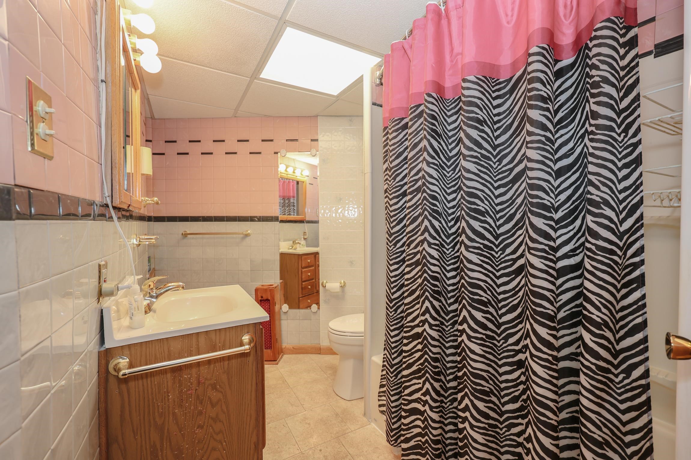 169 Bow Street Manchester, NH 03103 - Photo 42 of 44