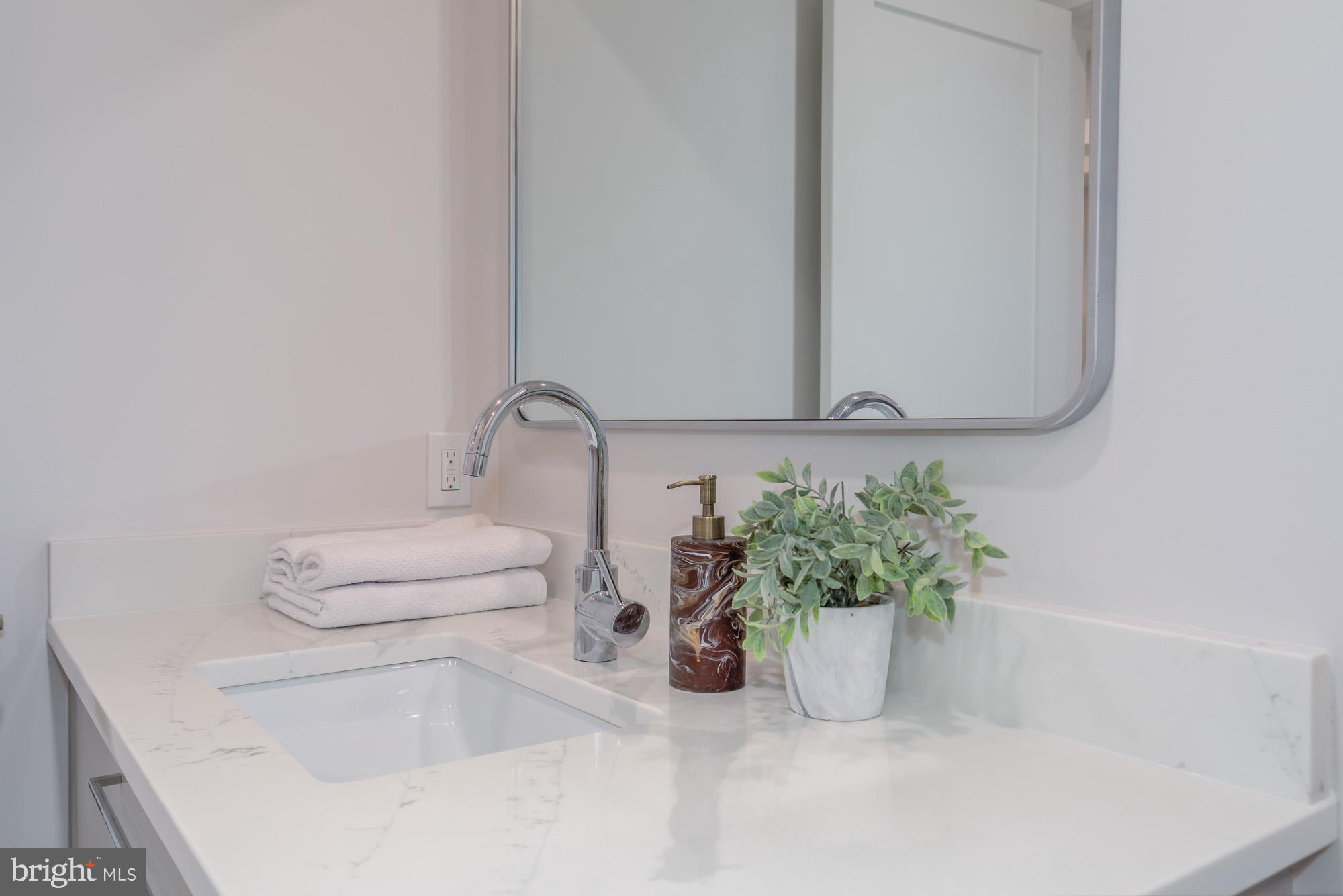 933 N Street Northwest, Unit 207 Washington, DC 20001 - Photo 14 of 19