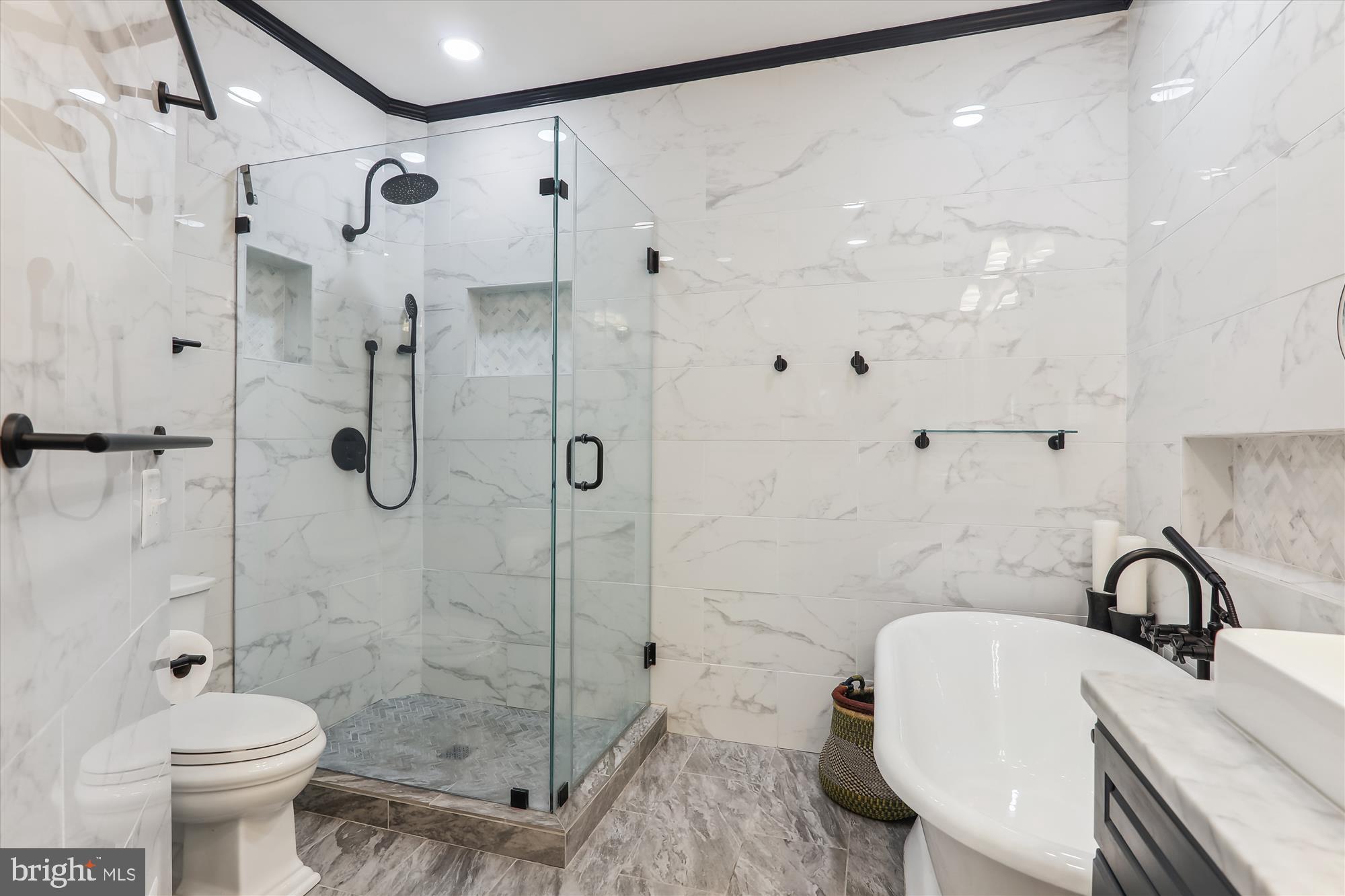 2735 Linden Lane Silver Spring, MD 20910 - Photo 33 of 92 Primary Bath