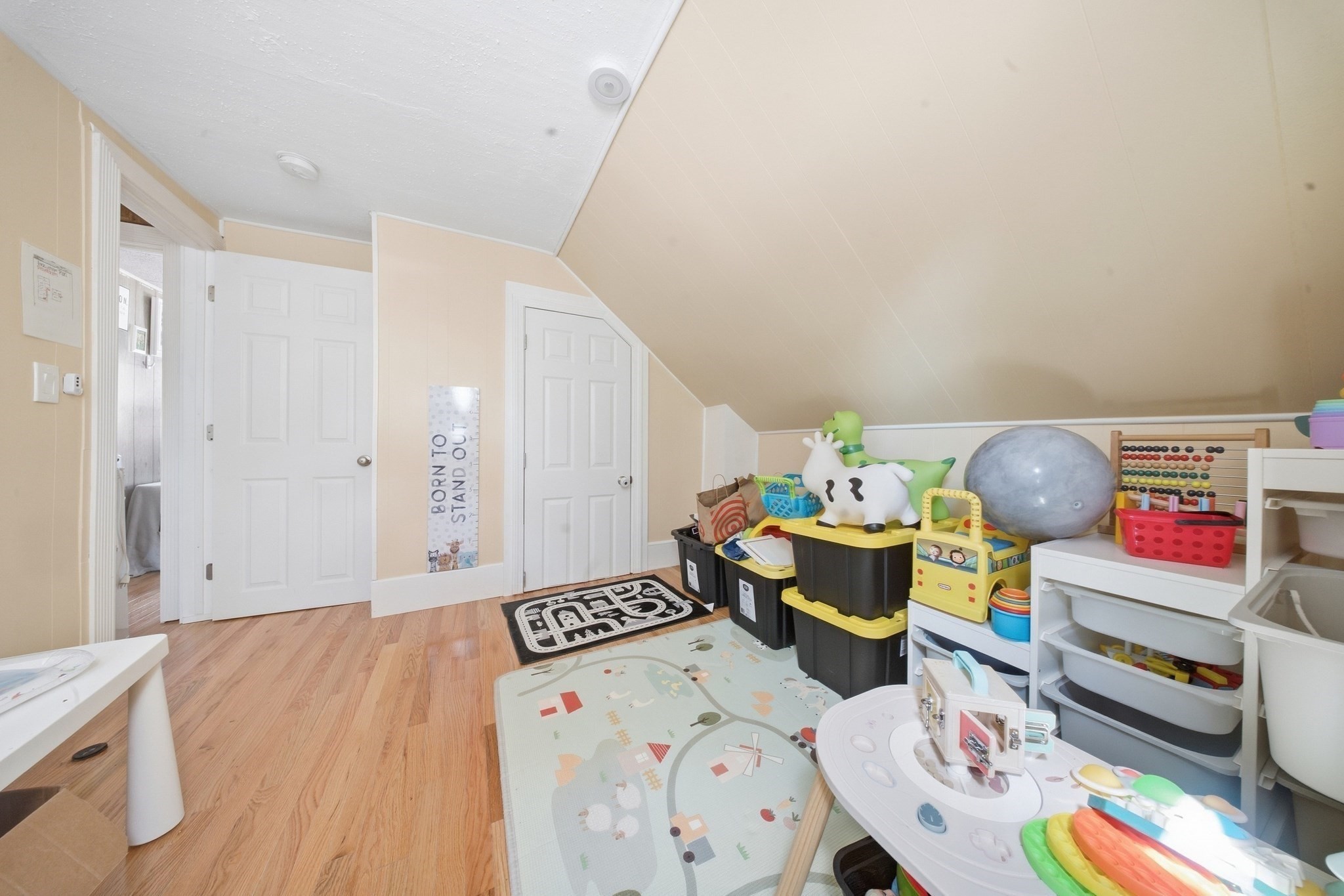 128 Howe Street Marlborough, MA 01752 - Photo 8 of 41 Gallery Image 8
