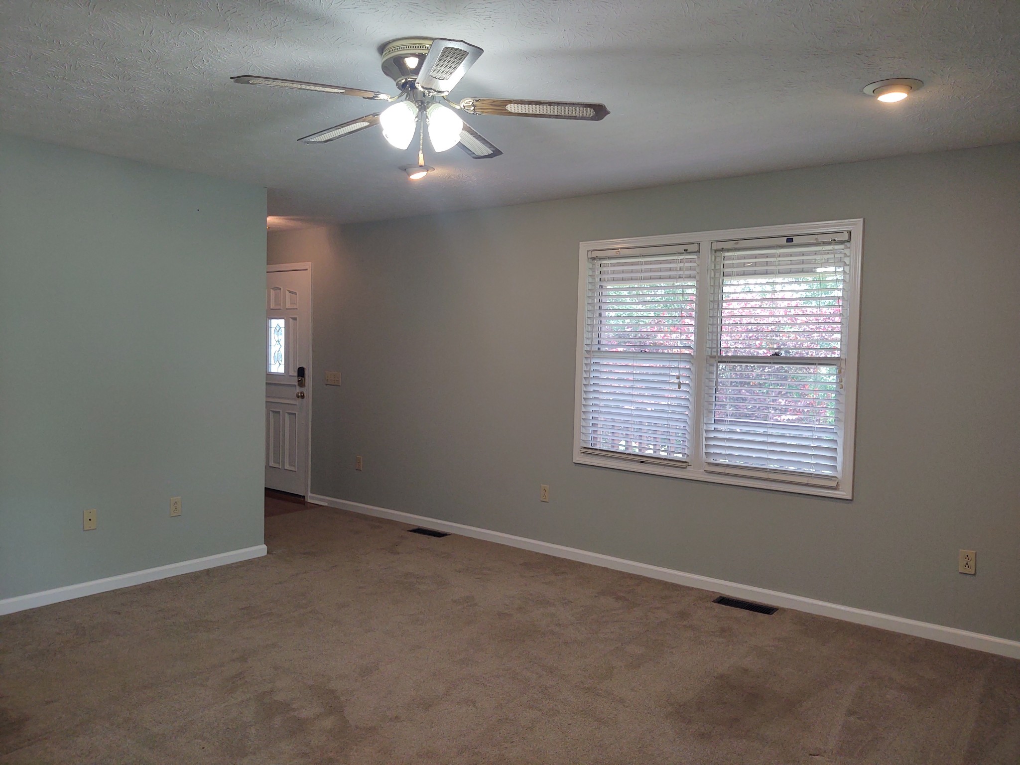 2730 Blue Springs Road Sparta, TN 38583 - Photo 8 of 18 Gallery Image 8