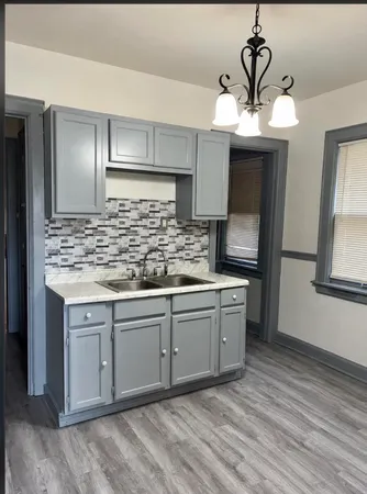 $1,250 | 2541 North 38th Street, Unit LOWR, Milwaukee, WI 53210