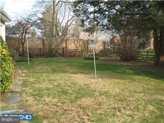 224 Fairview Road Springfield, PA 19064 - Photo 2 of 12 Exterior Back
