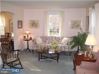 224 Fairview Road Springfield, PA 19064 - Photo 5 of 12 Living Room