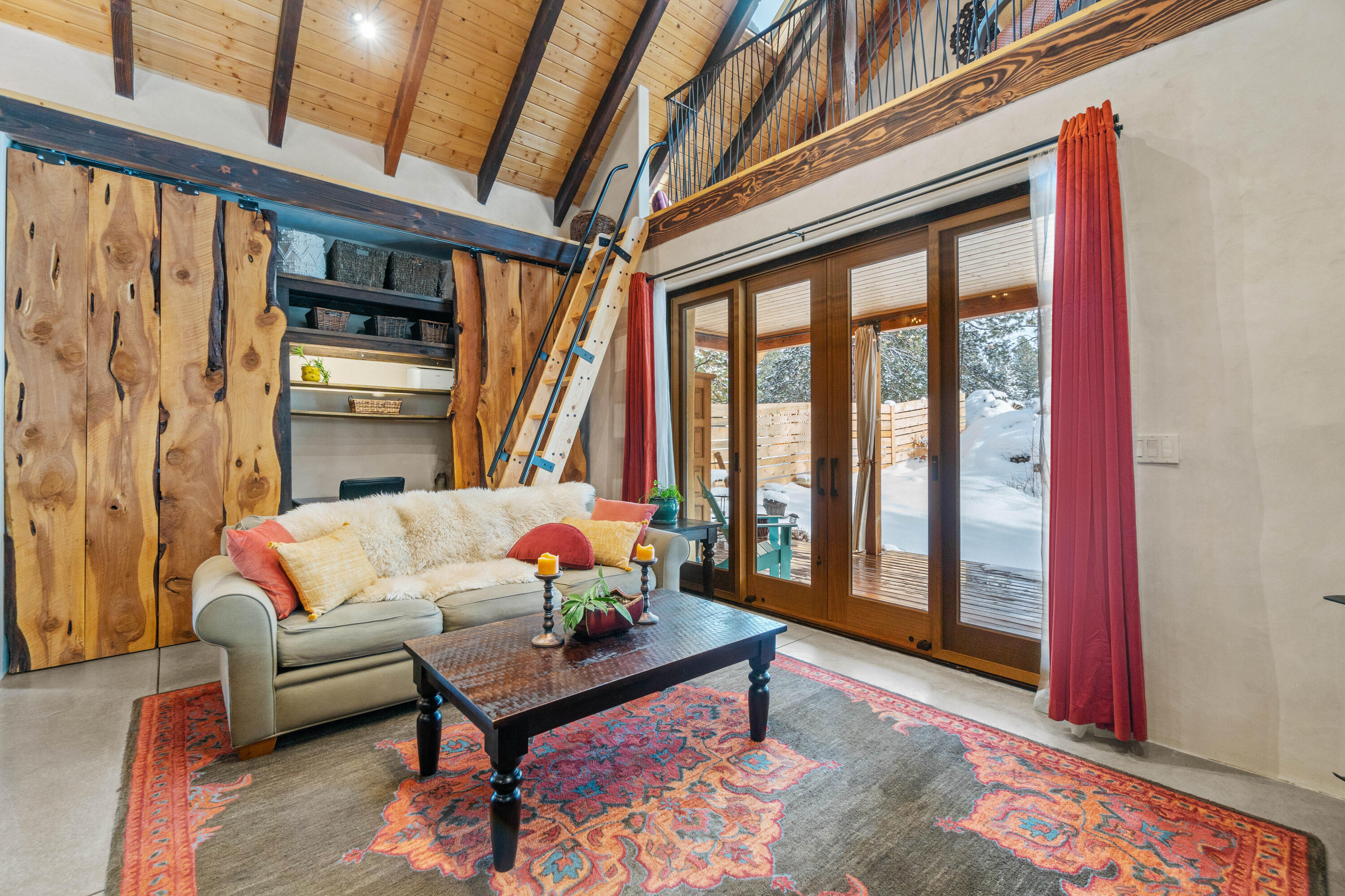 60380 Zuni Road Bend, OR 97702 - Photo 8 of 55 RileyVisualsa-23