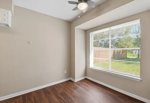 $1,700 | 3120 Royal Street, Baytown, TX 77521