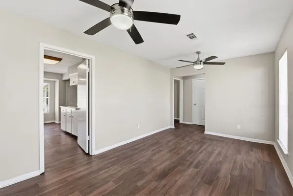 $1,700 | 3120 Royal Street, Baytown, TX 77521