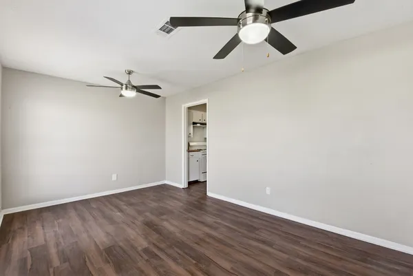 $1,700 | 3120 Royal Street, Baytown, TX 77521