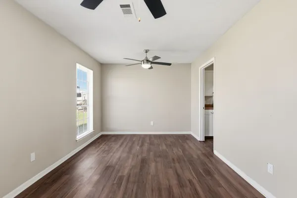 $1,700 | 3120 Royal Street, Baytown, TX 77521