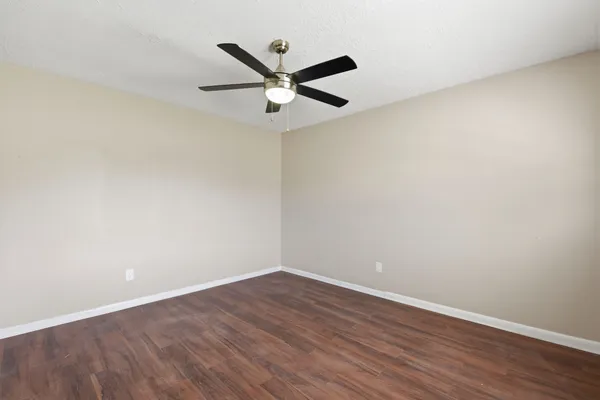 $1,700 | 3120 Royal Street, Baytown, TX 77521