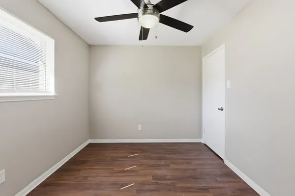 $1,700 | 3120 Royal Street, Baytown, TX 77521