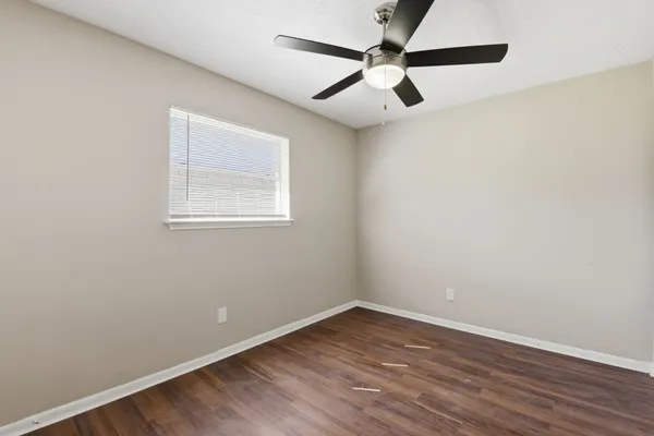 $1,700 | 3120 Royal Street, Baytown, TX 77521