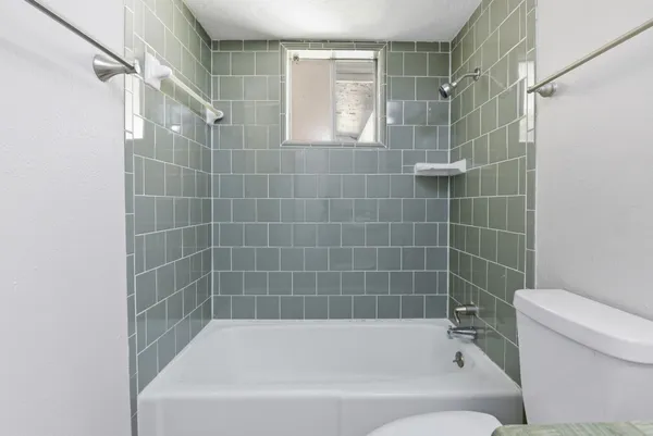 $1,700 | 3120 Royal Street, Baytown, TX 77521