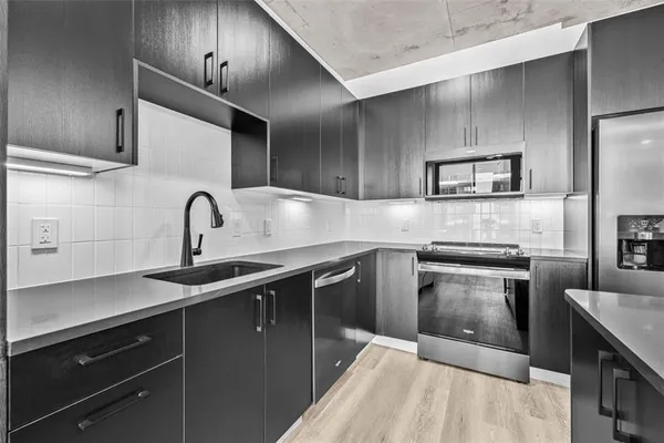 $2,488 | 221 Main Street North, Unit 1205, St. Petersburg, FL 33716