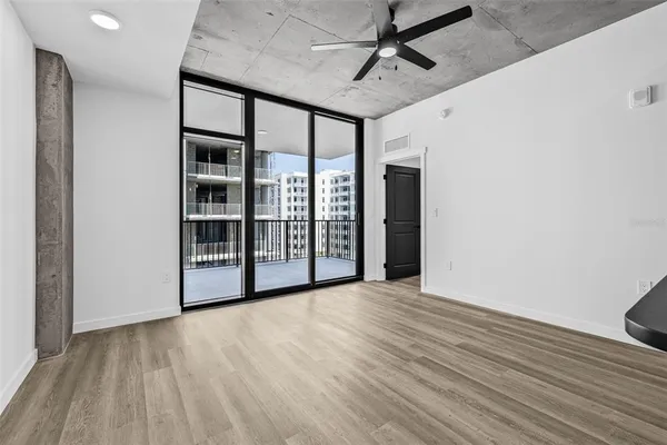 $2,488 | 221 Main Street North, Unit 1205, St. Petersburg, FL 33716
